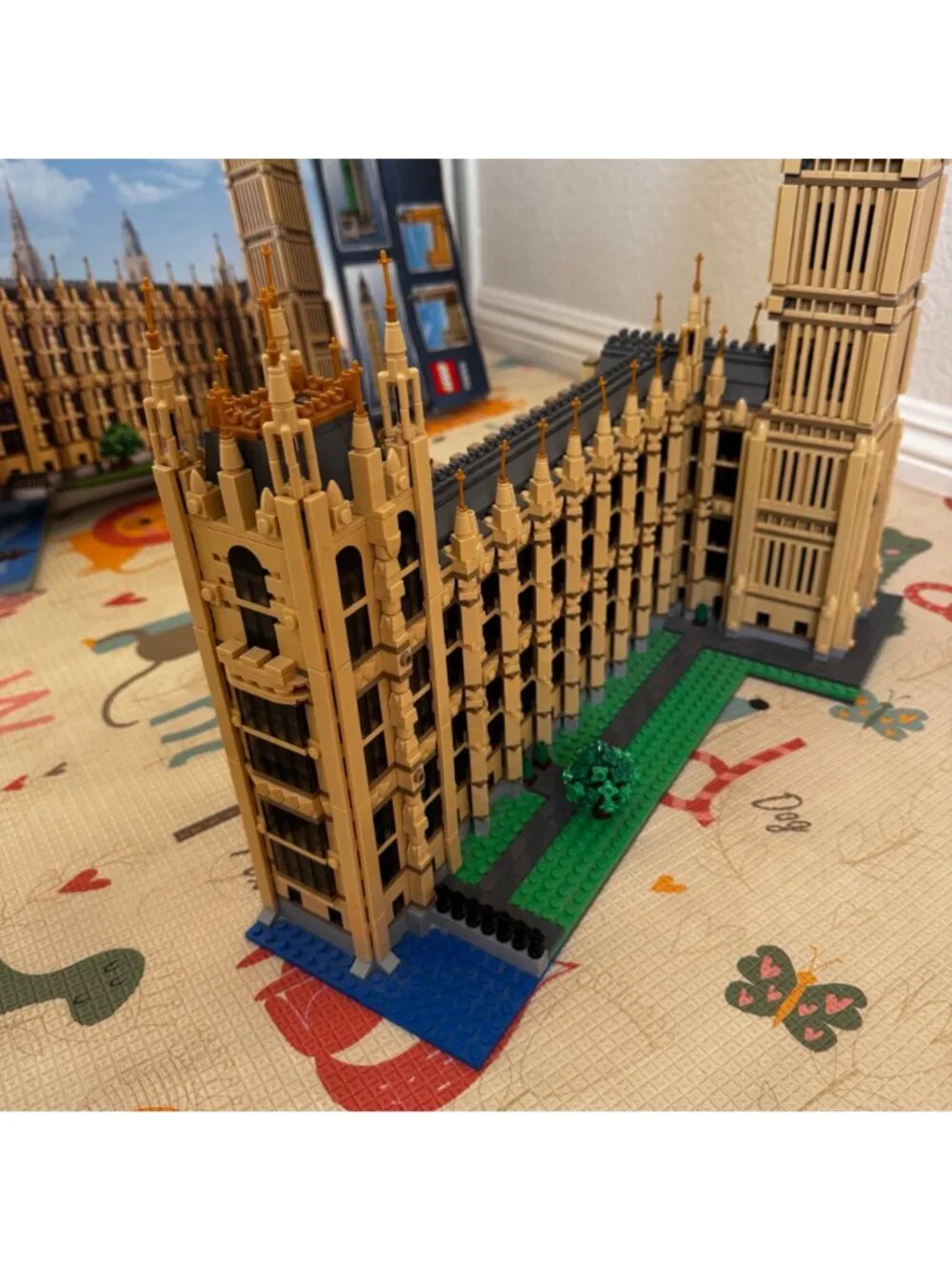 LEGO Creator Expert Big Ben Set 10253 99% Complete With Box & Instructions